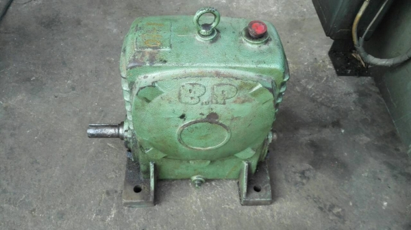 **** SOLD **** วอร์มเกียร์ Bellpony Made in Japan No.120 ทด 1:10 สวยสดแน่นพร้อมใช้งาน.