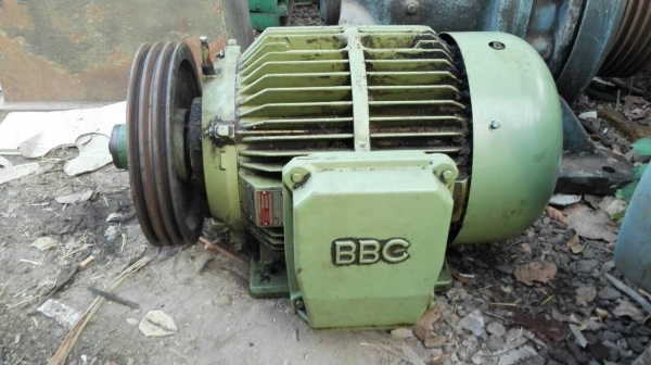 ==== SOLD ==== มอเตอร์ BBC Germany 60 HP. 1465 RPM. 380V. สภาพใหม่ 95\% วิ่งเงียบ สดนอกพร้อมใช้.