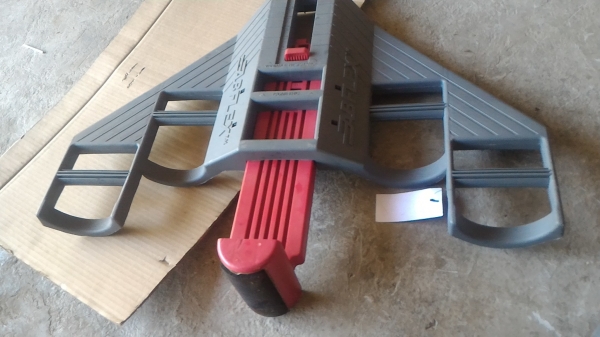 เครื่ิอง AB FLEX ช่วยสร้างกล้ามเนื้อหน้าท้องและส่วนแขนให้สวยและแข็งแรง