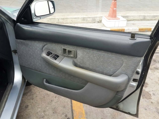 Toyota soluna 1.5 ปี 98 airbag ออโต้ lpg Toyota soluna 1.5 ปี 98 airbag ออโต้ lpg