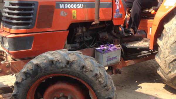 ขายรถไถ KUBOTA M5000 เครื่องดี สภาพสวยเดิมๆ ( ราคา 298,000 บาท ) (มีภาพวีดีโอ) พร้อมอุปกรณ์ 2 รายการ