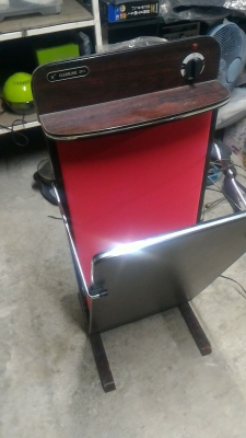 เตารีดกดทับหน้ากว้าง ยี่ห้อ CLEARLINE แนวตั้ง รีดที่เดียวคุมทั้งตัว ใช้งานง่ายกินไฟน้อย