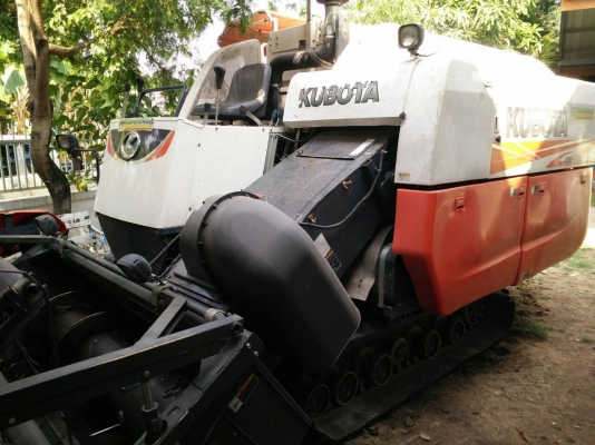 ขายด่วนราคาพิเศษ3วันนี้เท่านั้น!!!!รถเกี่ยวข้าวKOBOTA DC70ลดสุดๆไปเล้ย!!  439,000บาท(เฉพาะตัวรถ)