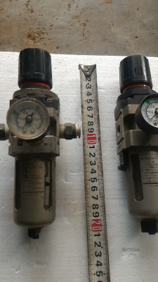 ชุดดักน้ำดักฝุ่นและปรับตั้งแรงดันลมให้คงที่ ยี่ห้อ SMC แบบท่อเดียว เพิ่มความมั่นใจในการดักจับความชื่นและฝุ่นต่างๆ