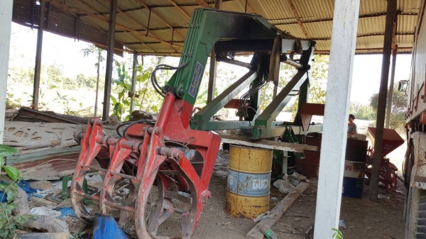 ขาย คีบ ของสามารถ สภาพสวยพร้อมใช้งาน อุปกรณ์มีให้ครบ ใช้งานแค่ปีเดียว ไม่มีปะไม่มีดาม