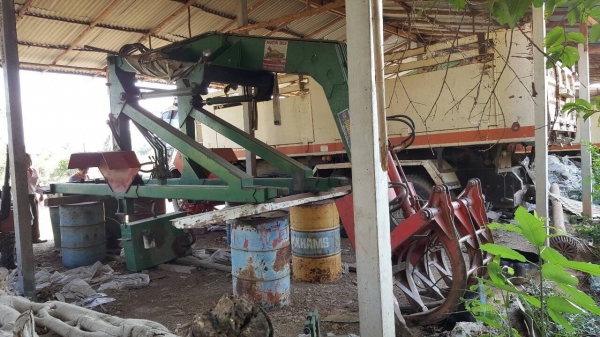 ขาย คีบ ของสามารถ สภาพสวยพร้อมใช้งาน อุปกรณ์มีให้ครบ ใช้งานแค่ปีเดียว ไม่มีปะไม่มีดาม