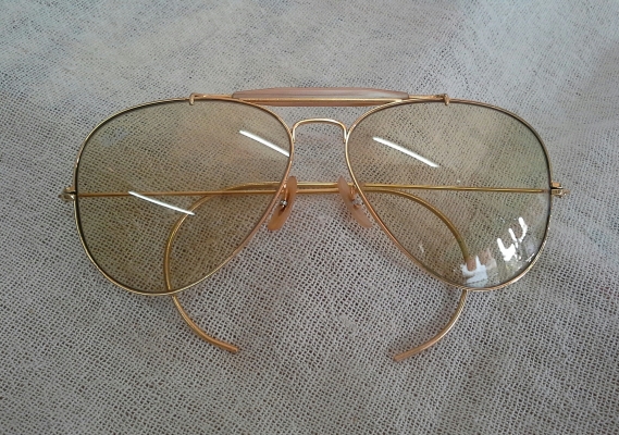 ที่สุดแห่งแว่นตาผู้คว้าชัย B&amp;L RAY-BAN AVIATOR MacArthur OUTDOORSMAN USA