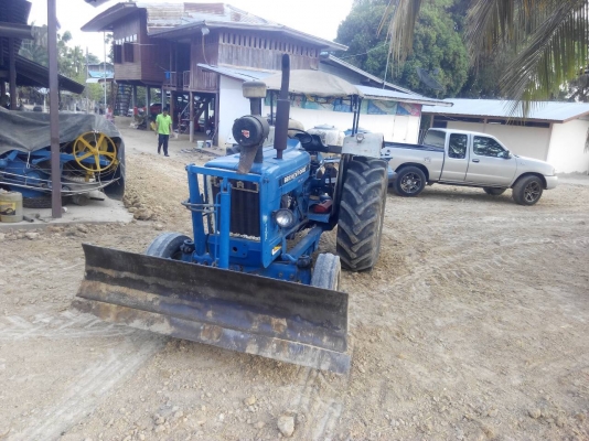 ขายFORD 6600. ตัวแท้ๆๆตัวเต็มๆ. เล่มทะเบียน. พร้อมใช้. สวยมากๆ