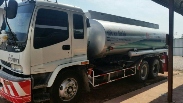 สิบล้อ อีซูซุ FVZ33M 230ปี44 บรรทุกน้ำมัน18,000ลิต ปั้มอุปกรณ์ครบ สภาพดีสวยบางเดิม ทะเบียนพร้อมโอน