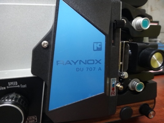 เครื่องฉายหนัง.RAYNOX  DU707A