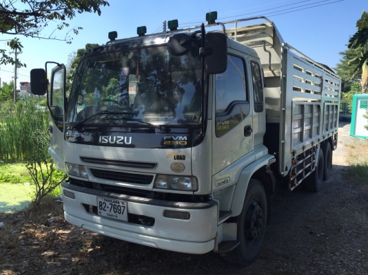 ขายรถ10ล้อ ISUZU  FVM  230 แรงม้า เพลาเดียว maxload สนใจติดต่อ 061-4124275  พีรพงษ์