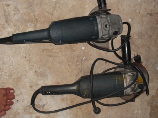 ฃาบหินเจียร์2ตัวตัวใหญ่ ใบ 7นิ้ว