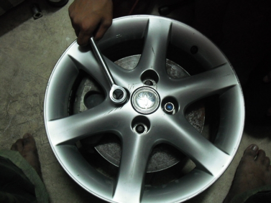 ขายดุมโตโยต้า1คู่ ขายดุมโตโยต้า1คู่