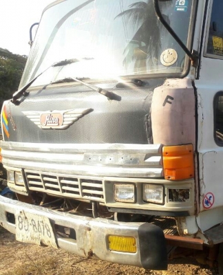 หกล้อ ฮีโน่ FE172EH 700 แอร์ พ.เวอร์ สโลส ช่วงล่างใหญ่ยาง900 สภาพพร้อมใช้งาน ทะเบียนพร้อมโอน ราคา355,000บ ถูกๆ ครับ หกล้อ ฮีโน่ FE172EH 700 แอร์ พ.เวอร์ สโลส ช่วงล่างใหญ่ยาง900 สภาพพร้อมใช้งาน ทะเบียนพร้อมโอน ราคา355,000บ ถูกๆ ครับ