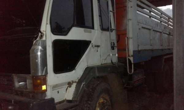 ขายด่วน MITSUBISHI FN527 TF 6XXX กว่าสภาพพร้อมใช้งาน เครื่องเกียร์ดี ยางพร้อมใช้งาน คัชชีสวย สิบสปีด เอกสารพร้อมโอน