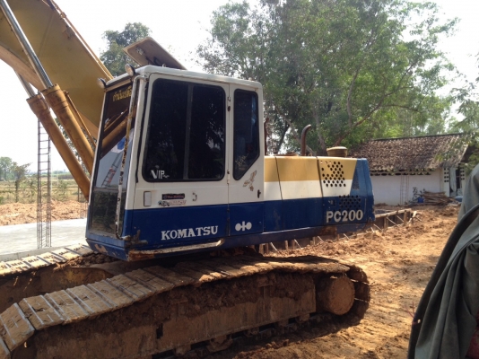 โคมัดสุPC200-5 ซีเรียน54,xxx เอวไม่หลวม แทรกสวย ไม่มีเอกสาร ขาย 650,000