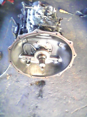 ขายเกียร์hino kt725-f17ชนeh700-hoทุกรุ่นพร้อมชุดจานกด และหัวหมูเครื่องยนต์