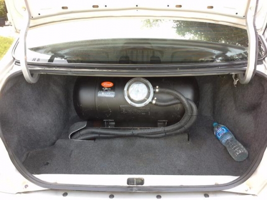 nissan sunny 2000 พร้อมใช้ครับ nissan sunny 2000 พร้อมใช้ครับ