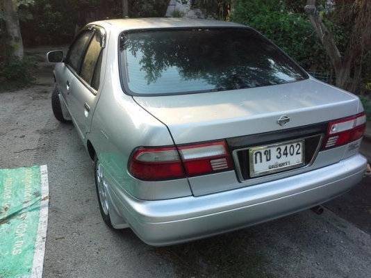 nissan sunny 2000 พร้อมใช้ครับ nissan sunny 2000 พร้อมใช้ครับ