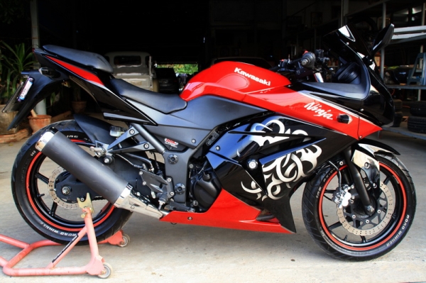 ขาย KAWASAKI NINJA 250 แดง ปี 2010 สวยใส วิ่งน้อย ทะเบียนแท้พร้อมโอน 76000