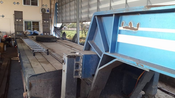 ขายหางลากเทรลเลอร์ยาว 12 เมตรยาง 825