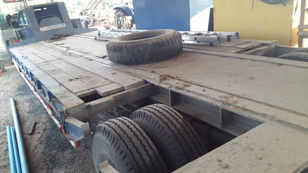 ขายหางลากเทรลเลอร์ยาว 12 เมตรยาง 825