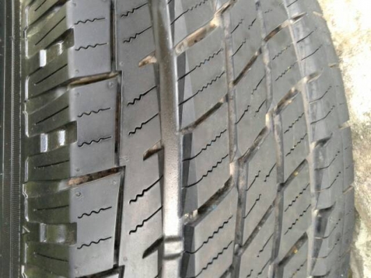 ขายยาง toyo 265/70/16 h/t Japan