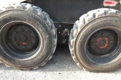 TCM 725 bobcat รถตัก ขับเคลื่อน 4x4 สวยพร้อมใช้ นำเข้าจากญี่ปุ่น โทร.090-986-2521 อ๊อบ TCM 725 bobcat รถตัก ขับเคลื่อน 4x4 สวยพร้อมใช้ นำเข้าจากญี่ปุ่น โทร.090-986-2521 อ๊อบ