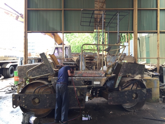 ขายด่วนรถบด2ล้อเหล็กสั่นหน้าสั่นหลังขนาด7ตัน DYNAPAC CC21พร้อมใช้งาน เล่มทะเบียน