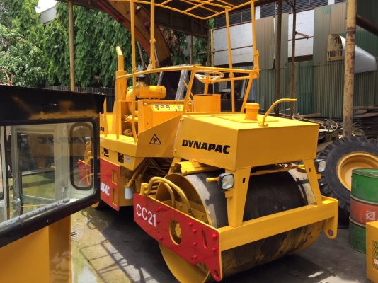 ขายด่วนรถบด2ล้อเหล็กสั่นหน้าสั่นหลังขนาด7ตัน DYNAPAC CC21พร้อมใช้งาน เล่มทะเบียน