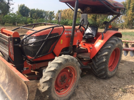 รถไถคูโบต้าM6040สวยๆ