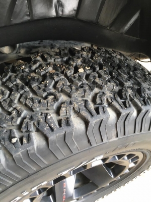 ขายยาง BF ALL 265/70/R16 ปี 2013 สี่เส้นดอกสวย ขายยาง BF ALL 265/70/R16 ปี 2013 สี่เส้นดอกสวย