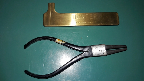ขายเวอร์เนียทองเหลืองเยอรมัน HUTTER MADE IN GERMANY. ขายเวอร์เนียทองเหลืองเยอรมัน HUTTER MADE IN GERMANY.