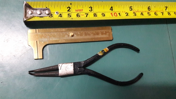 ขายเวอร์เนียทองเหลืองเยอรมัน HUTTER MADE IN GERMANY. ขายเวอร์เนียทองเหลืองเยอรมัน HUTTER MADE IN GERMANY.