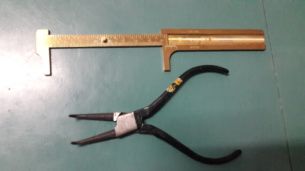 ขายเวอร์เนียทองเหลืองเยอรมัน HUTTER MADE IN GERMANY. ขายเวอร์เนียทองเหลืองเยอรมัน HUTTER MADE IN GERMANY.