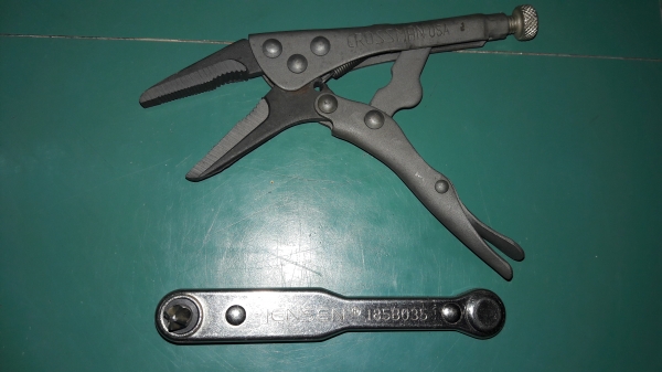 ขายคีมล็อคปากยาวCROSSMAN USA. SIZE 5"ใหม่เก่าเก็บ