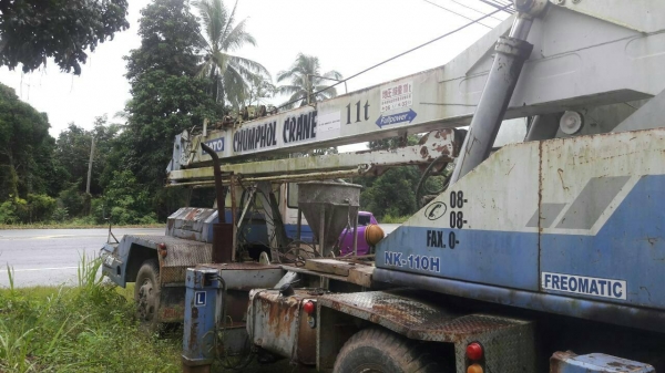 ขายรถเครน KATO 6 ล้อ 11 ตัน เอกสารเล่มทะเบียน ราคา 750000