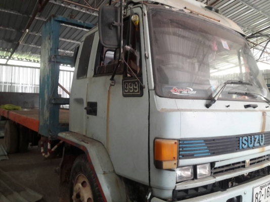 ขายรถบรรทุก 6 ล้อรั้วใหญ่ ISUZU ROCKY 165 แรงม้ารถประกอบ กระบะยาว 7.20 เมตร ราคา 350000