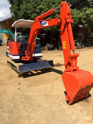 KOBOTA KH-030 ขนาดpc-30 (มีVDOให้ชม)รถเก่านอกมีเอกสารใบอินวอย ติดต่อ 085-5632278 (ราคาต่อรองได้)