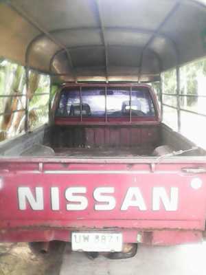 ขาย 70000 บาทนีสสันบิกเอ็ม ทะเบียนเต็ม เอกสารพร้อมโอน