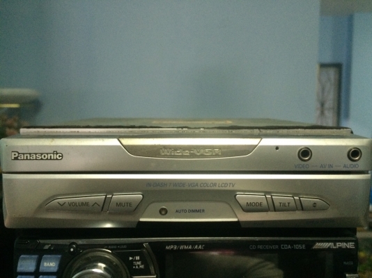 PANASONIC YEPOFX4010 จอป็อบอัพ สไลด์ 7นิ้ว WVGA มีAUX VEDIO INและVEDIO OUT AV IN และปรีเอ้า1ชุด ปรับไฟฟ้า ขยับหน้าหลังได้ มีVEDIO AUDIO IN หน้าเครื่องเล่นอีก1ชุด มือ2 ญี่ปุ่น