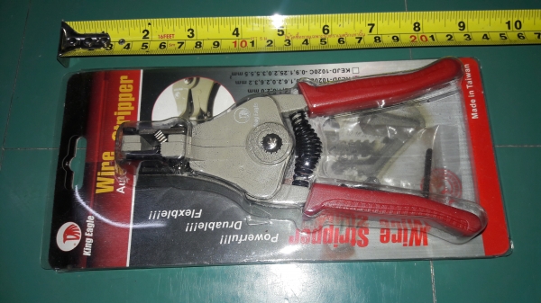 ขายคีมปอกสายไฟAUTO King Eagle. Made in Taiwan.