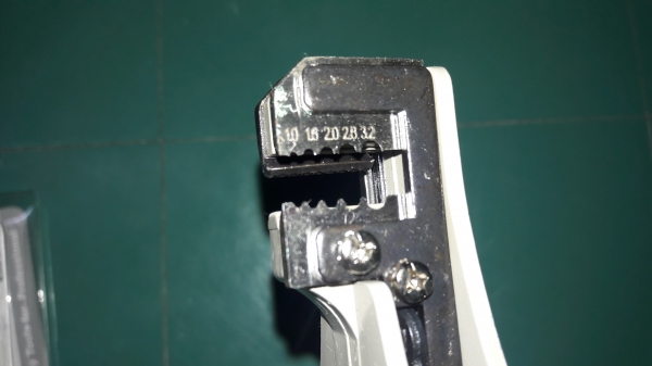 ขายคีมปอกสายไฟAUTO King Eagle. Made in Taiwan. ขายคีมปอกสายไฟAUTO King Eagle. Made in Taiwan.