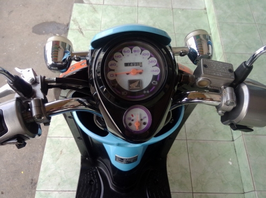 Scoopy-i รถปี55 หัวฉีดประหยัดน้ำมัน สวยๆเครื่องดีราคาถูกครับ