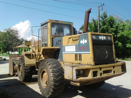 รถตัก KOMATSU  WA - 350.   สนใจติดต่อ  081 - 6079515