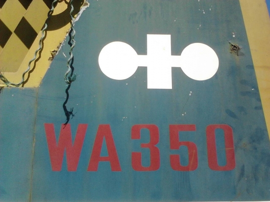 รถตัก KOMATSU  WA - 350.   สนใจติดต่อ  081 - 6079515
