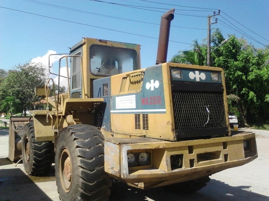 รถตัก KOMATSU  WA - 350.   สนใจติดต่อ  081 - 6079515