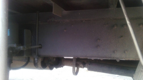 รถฮีโน่ 10 ล้อ ตู้เย็น  FL1J   260 แรงม้า. ปี 48.   สนใจติดต่อ  081 - 6079515