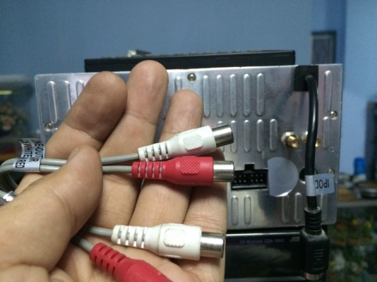 Milion D2223l จอ7นิ้ว USB IPOD BLUETOOTH SD CARD DVD VCD MP3 CD AUX จอทัชปรับจอไฟฟ้า ปุ่มสัมผัส ปรีเอ้า2ชุด ถอดหน้าจอได้ พร้อมรีโมท มือ2 ญี่ปุ่น