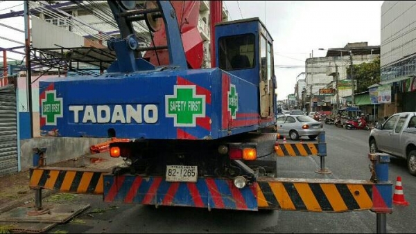 รถเครน25ตัน12ล้อ